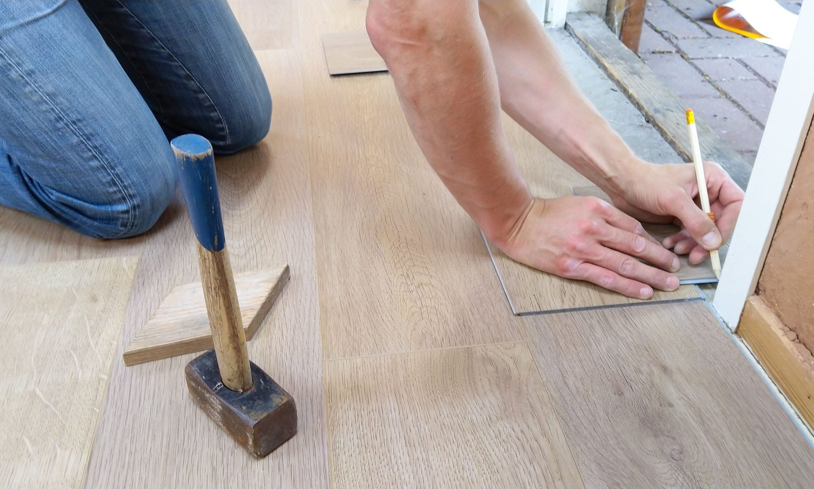 Flooring Installer